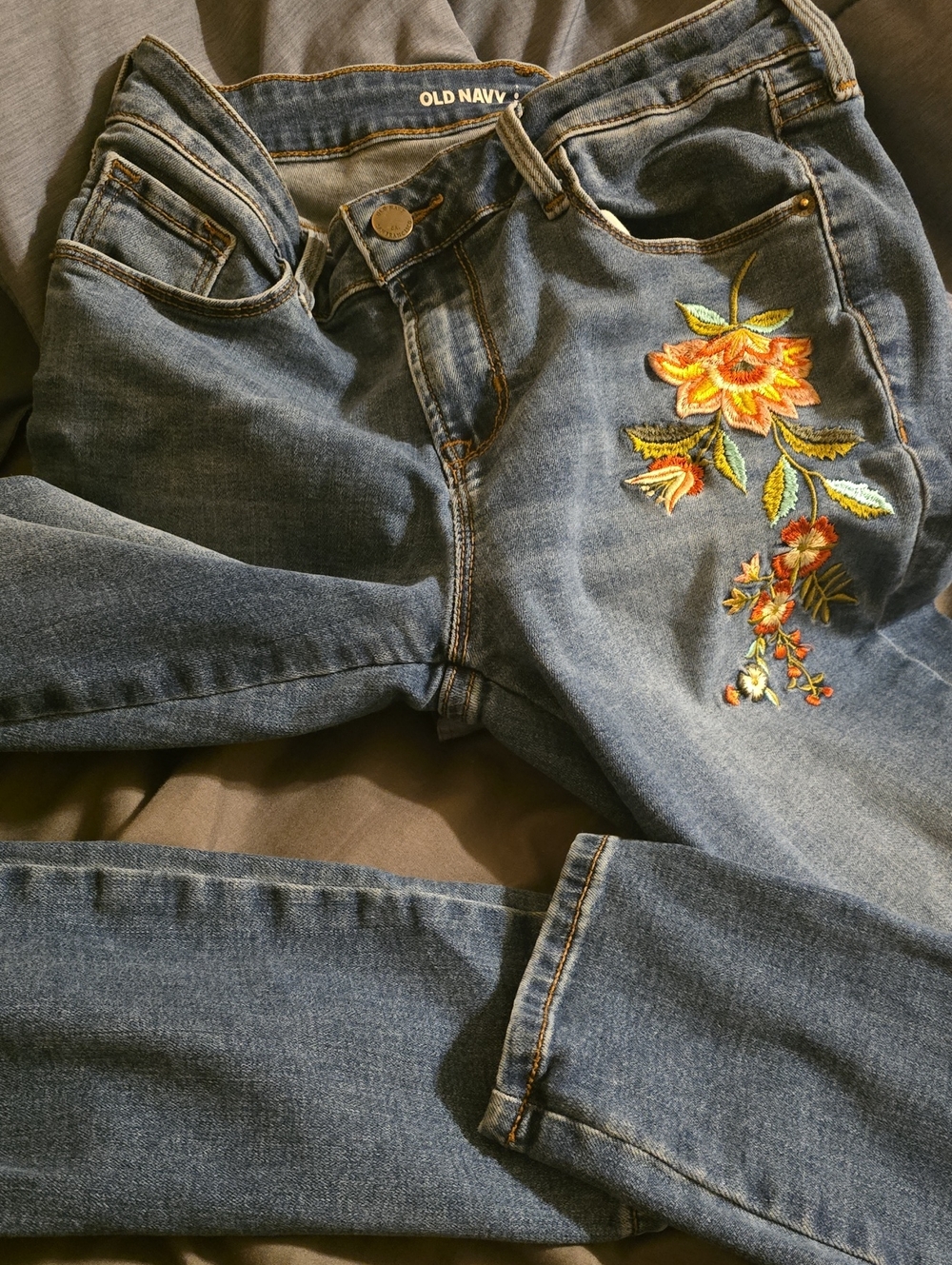 Old Navy Blue Jeans Women's Size 4 Blue Pink Orange Green Floral Embroidery